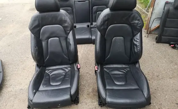 Seat set