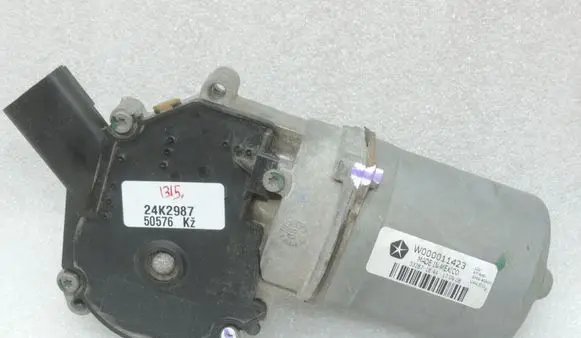 Chrysler Grand Voyager V Wiper motor