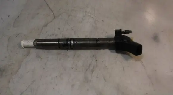 Audi A6 S6 C6 4F Fuel injector 0445115079