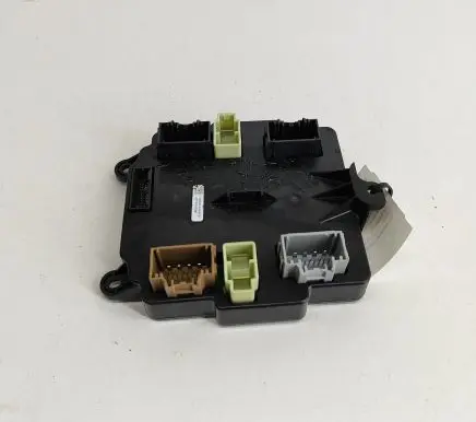 Tesla Model X Door control unit/module 106205610B