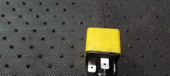 Fiat Bravo - Brava Other relay A727520 82461739