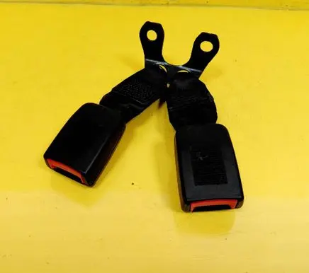 Mazda 2 Rear seatbelt buckle 