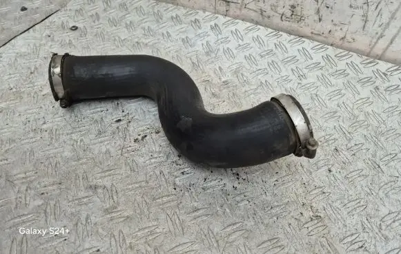 Audi A5 8T 8F Intercooler hose/pipe 8K0145737Q