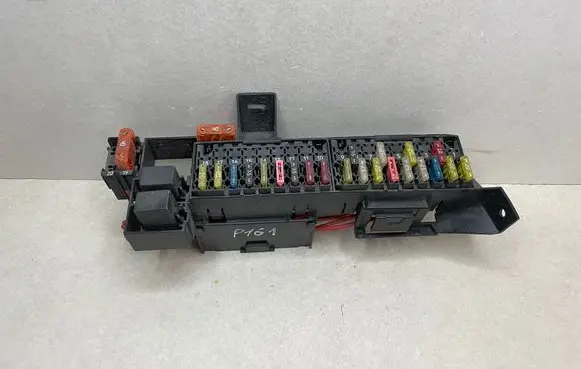 Mercedes-Benz E W210 Fuse box set 2105460543