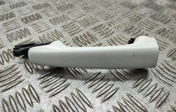 Volvo XC70 Front door exterior handle