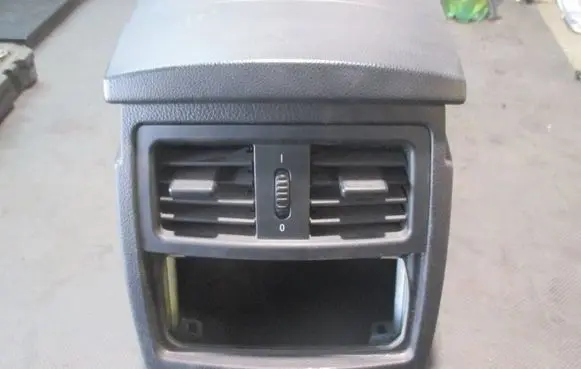 BMW 5 E60 E61 Armrest 7034086 727584 7060013