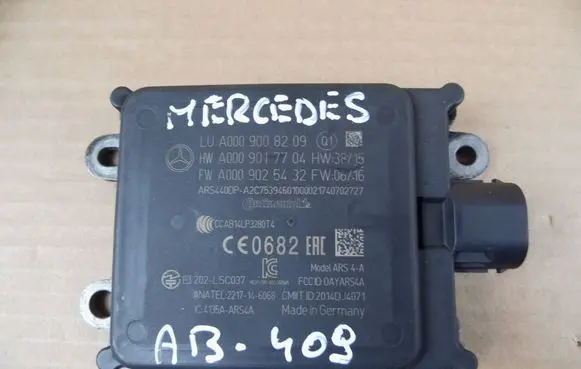 Mercedes-Benz E W213 Distronic sensor radar A0009008209 A0009017704 A0009025432