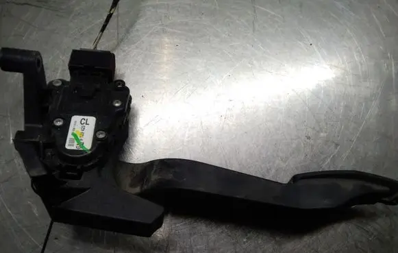 Opel Corsa C Accelerator pedal position sensor 9129423