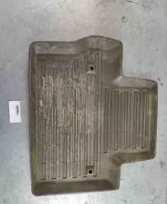 Volvo V70 Rear floor mat 30734679