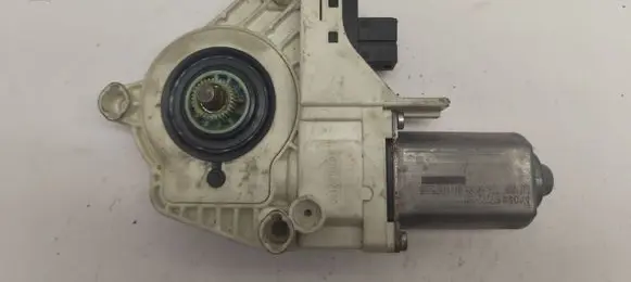 Audi A6 S6 C6 4F Front door window regulator motor 4F0959802D