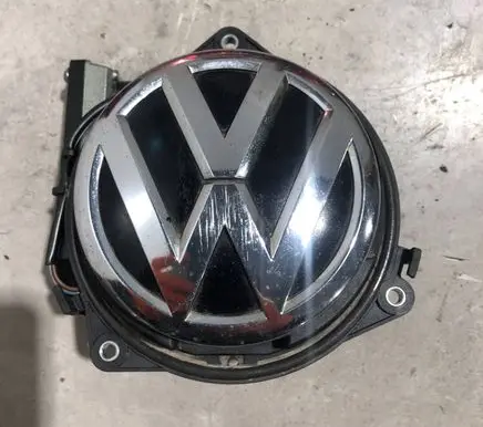 Volkswagen PASSAT B8 Tailgate handle with camera 3G0827469E 3G0827459E 5Q0980568