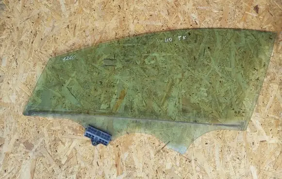 Hyundai i40 Front door window glass four-door