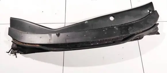 Honda Insight Wiper trim 74200tm8a00250 74200-tm8-a002-50