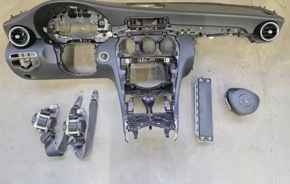 Mercedes-Benz C W205 Dashboard a2056801287