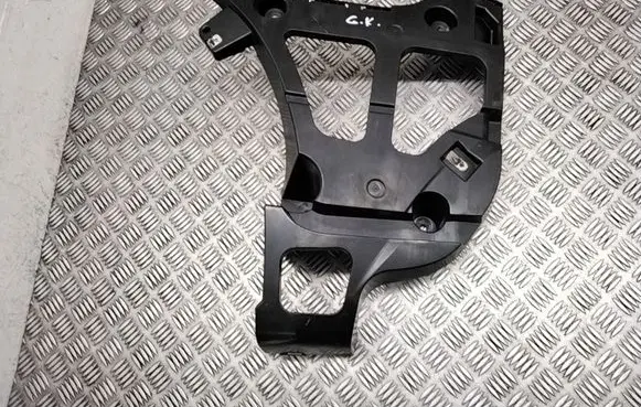 BMW X5 E70 Bumper support mounting bracket corner 7227757