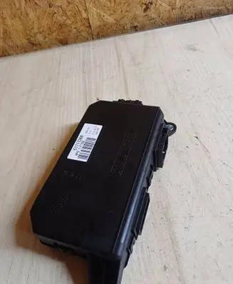 Fiat Stilo Door central lock control unit/module 51711366 282218 NPG1F192