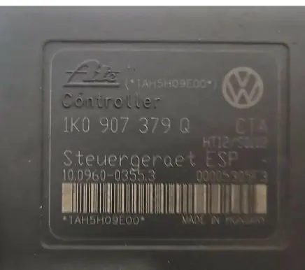 Volkswagen Golf V ABS Pump 1K0907379Q 10096003553 00005305E3