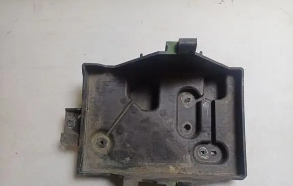Mazda CX-9 Battery tray 
