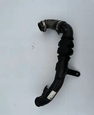 Ford Mondeo MK V Intercooler hose/pipe DS736C646DJmm