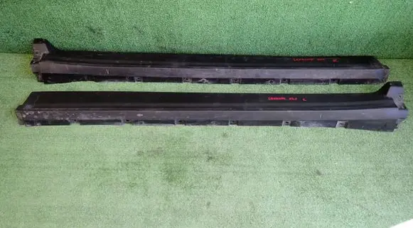 Maserati Levante Front sill trim cover AA111780