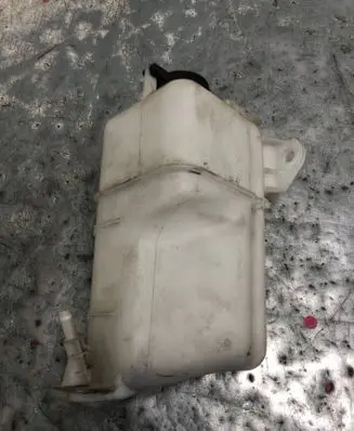 Hyundai i30 Coolant expansion tank/reservoir 254292L000BILI 254292L000