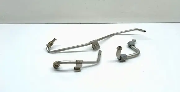 Audi A4 S4 B9 8W Fuel injector supply line/pipe 8W0131205L
