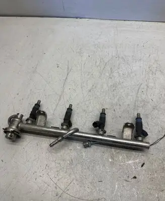 Audi A4 S4 B5 8D Fuel main line pipe 058133681 06B133551K