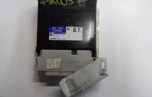 Toyota Prius (XW30) Central body control module 8922147242 280004351