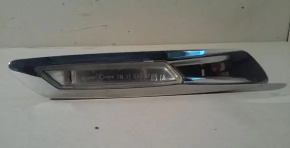 BMW 5 F10 F11 Front fender indicator light 7154167 7154169
