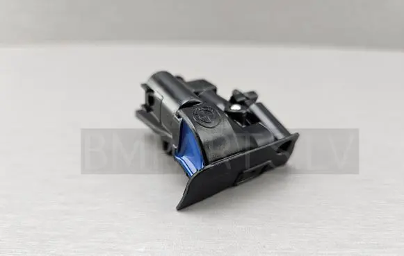 BMW X5 E70 Windshield washer spray nozzle 61667161469 7161469
