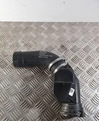 Volvo XC40 Intercooler hose/pipe 32224389 8888821427