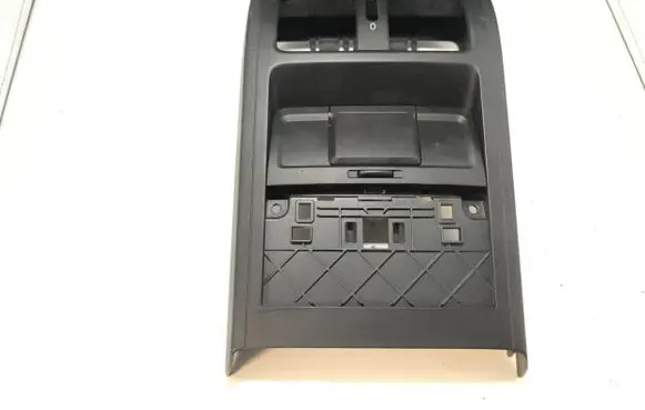 Volkswagen PASSAT B6 Rear air vent grill 3C0864298BB 305452538 0476
