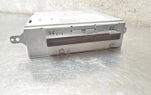 Volvo XC90 CD/DVD changer 31210422 30775675AA 60120447
