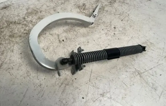 BMW 5 G30 G31 Tailgate/trunk/boot hinge 736639810 7366398