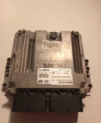 KIA Sportage Engine control unit/module 0281031888 391402A880 ED617C57