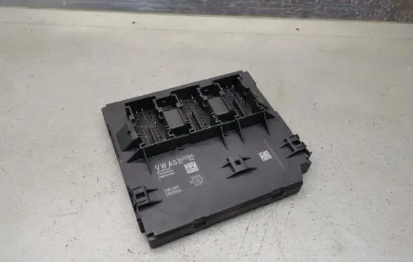 Volkswagen PASSAT CC Comfort/convenience module 3AA937087G