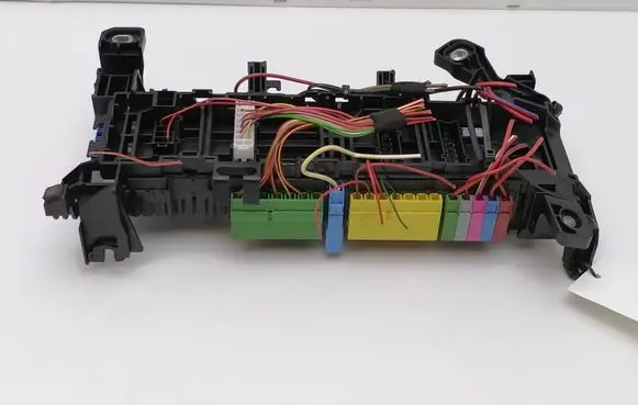 Mercedes-Benz CLA C117 X117 W117 Fuse module A2465400240
