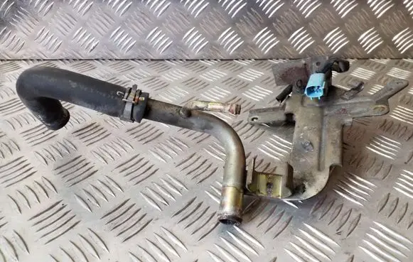 Infiniti FX Engine coolant pipe/hose