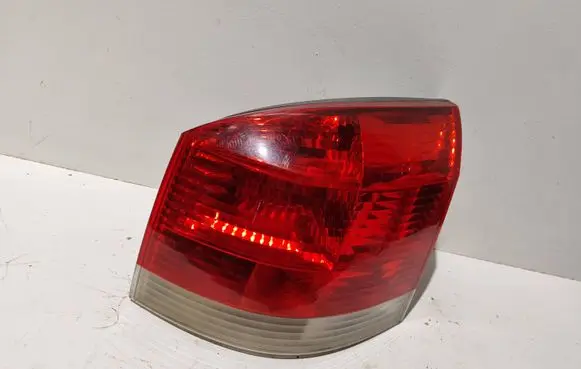 Opel Signum Rear/tail lights 13159862 377002