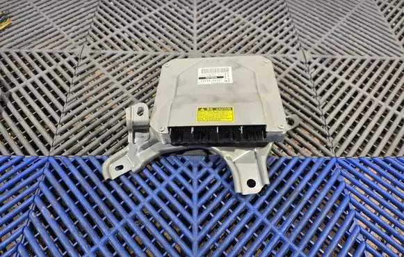 Lexus RX 330 - 350 - 400H ABS control unit/module 89540483412 8954048341