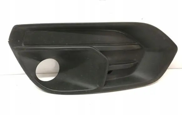 Iveco Daily 6th gen Front bumper lower grill 105802356345