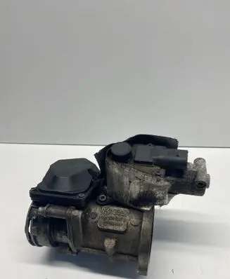 Volkswagen Touran I Throttle valve 03G128063M A2C53324665