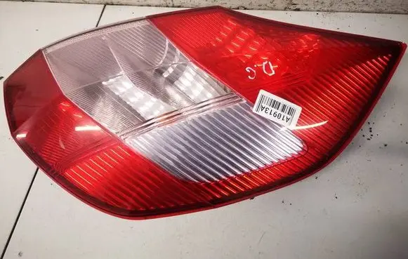 Renault Scenic II - Grand scenic II Rear/tail lights 8200127702