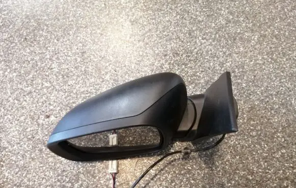 Chrysler Town & Country V Front door electric wing mirror 05113409AB