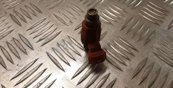 Mitsubishi Carisma Fuel injector CDH210