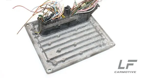 Ford Fiesta Engine control unit/module S120977322 6S6112A650MC