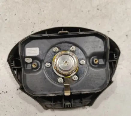 Steering wheel airbag