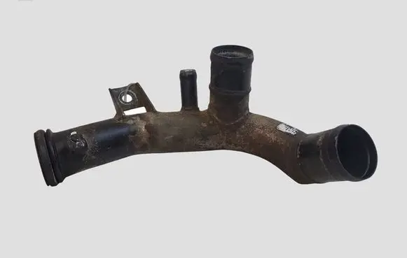 Hyundai Trajet Engine coolant pipe/hose