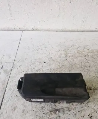 Opel Signum Fuse module 13144709