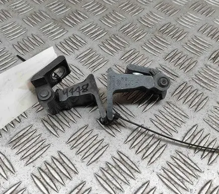 Rear door hinge set
